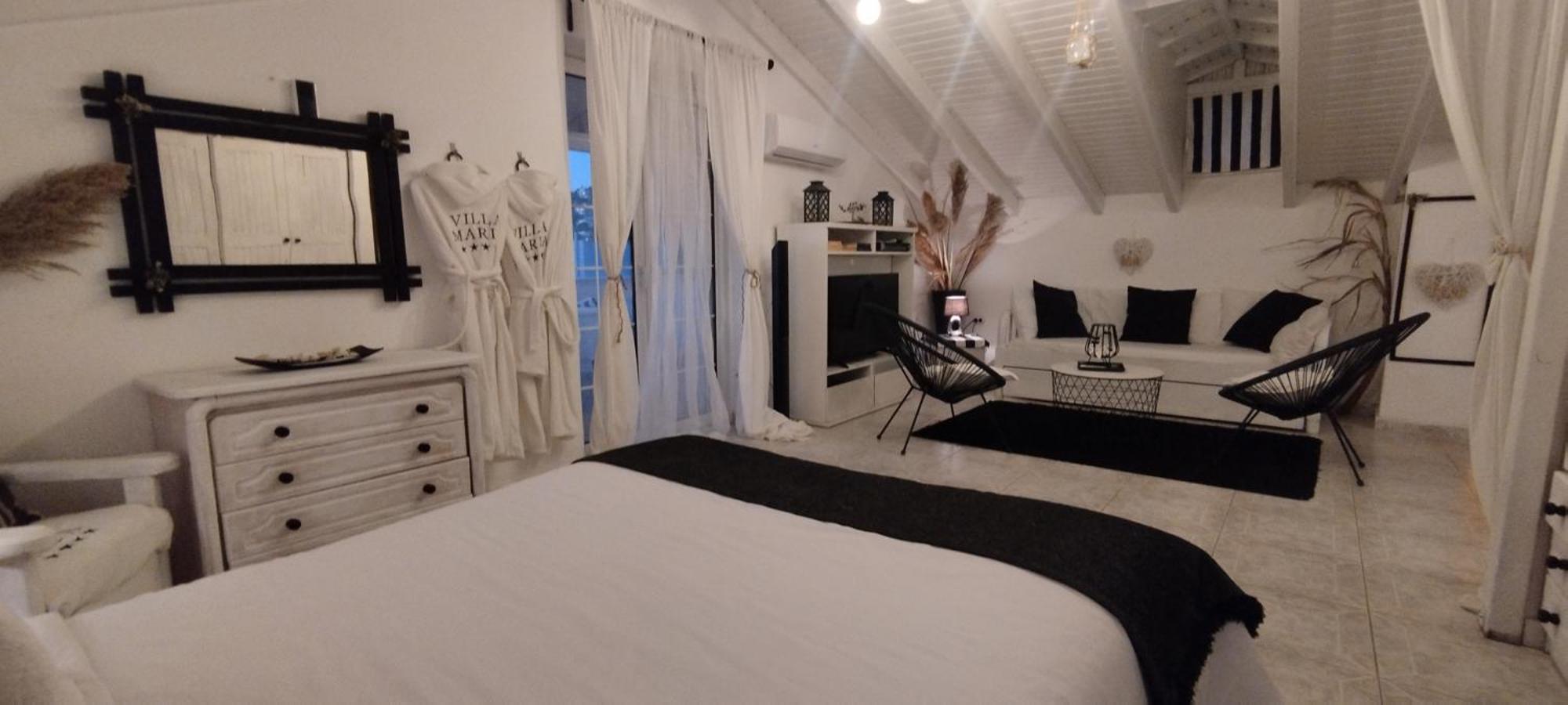 Villa Maria Lagonissi - Private First Floor Villa Καλύβια Θορικού Εξωτερικό φωτογραφία